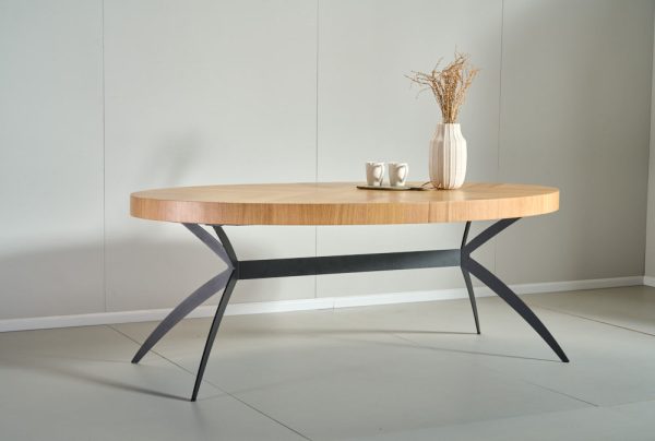 שולחן אוכל אובלי דגם רודה דמוי עץ טבעי - 16 סועדים