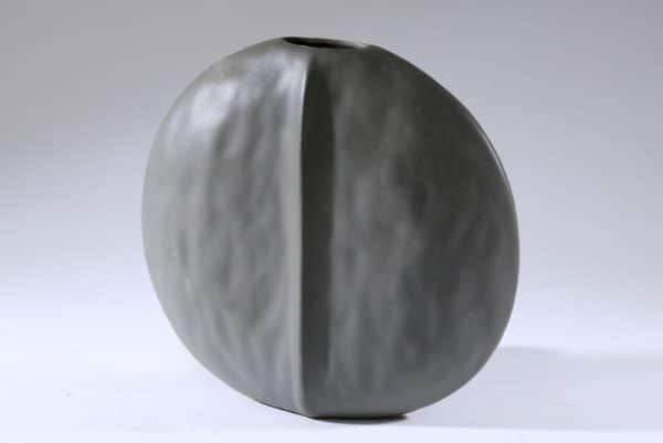 וואזה קרמיקה אפור בגודל 30X17X28